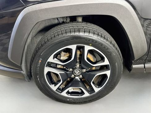 Certified 2021 Toyota RAV4 Adventure AWD/4WD image 4