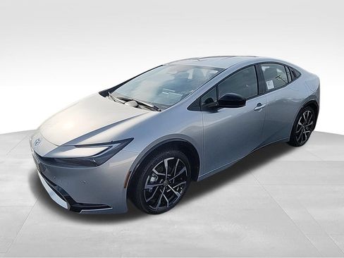 New 2026 Toyota Prius Plug-In Hybrid FWD image 4