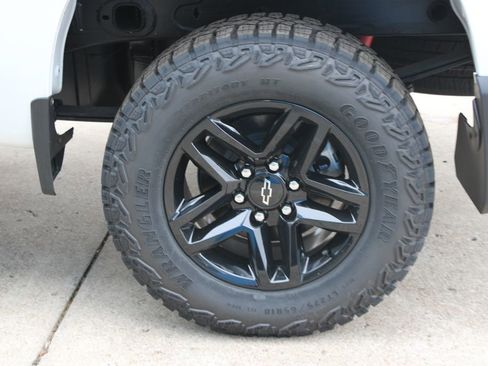 New 2025 Chevrolet Silverado 1500 Custom Trail Boss image 46