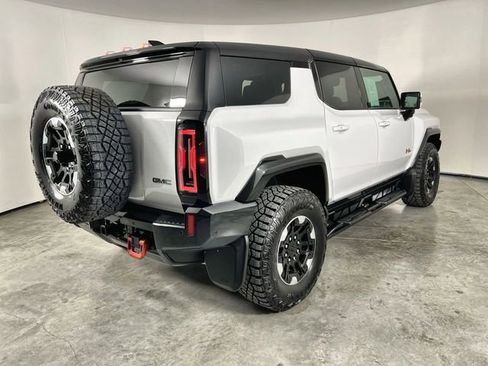 Used 2025 GMC Hummer EV 3X w/ Extreme Off-Road Package image 8