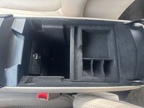 Used 2016 Lincoln MKZ w/ Equipment Group 300A Reserve image 30