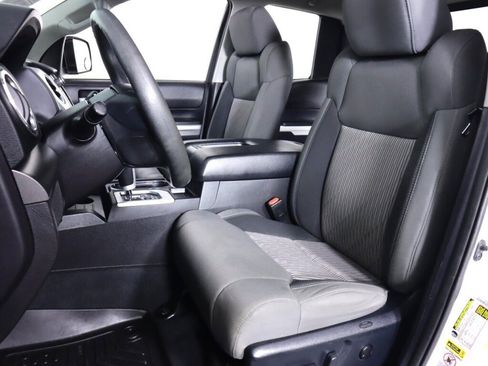 Used 2015 Toyota Tundra SR5 w/ TRD Off Road Package AWD/4WD image 30