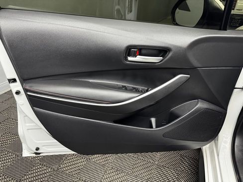 Used 2024 Toyota Corolla SE w/ SE Premium Package image 36