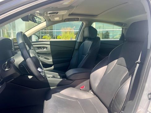 Used 2023 Honda Accord Touring image 10