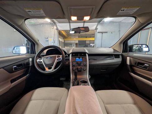 Used 2011 Ford Edge SE FWD image 32