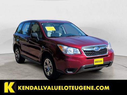 Used 2016 Subaru Forester 2.5i AWD/4WD image 3