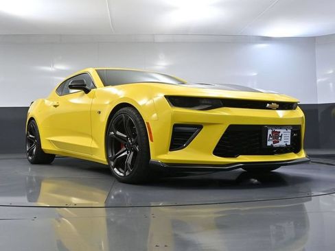Used 2017 Chevrolet Camaro SS RWD image 49