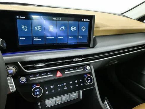 New 2025 Hyundai Sonata Limited FWD image 13