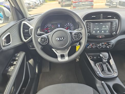 Certified 2021 Kia Soul LX FWD image 13