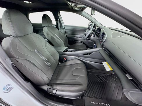 New 2026 Hyundai Elantra SEL Sport Premium FWD image 27