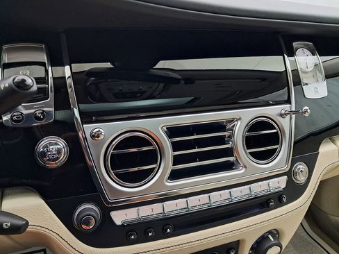 Used 2011 Rolls-Royce Ghost image 20