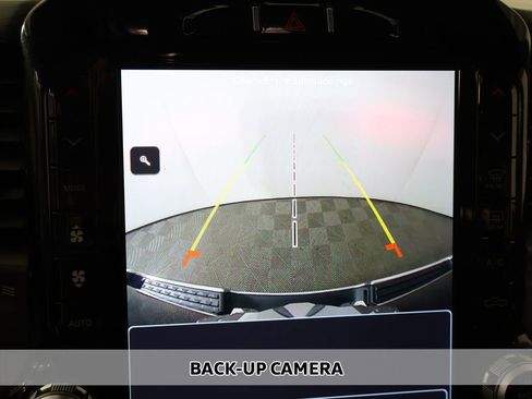 Used 2023 RAM 1500 Laramie AWD/4WD image 4