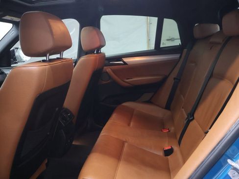 Used 2018 BMW X4 M40i image 15