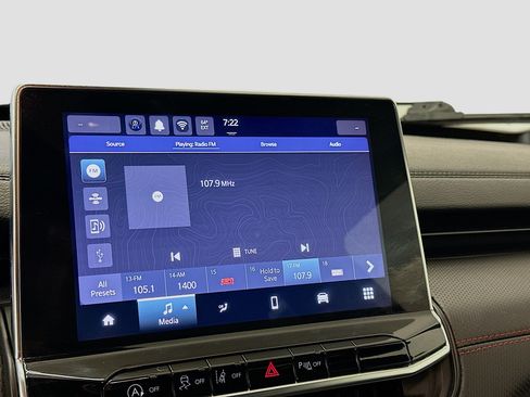 Used 2025 Jeep Compass Trailhawk image 21