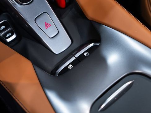 Certified 2020 Ferrari Portofino RWD image 46
