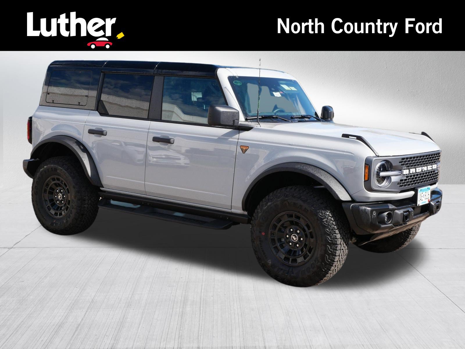 Used 2026 Ford Bronco Badlands AWD/4WD image 1