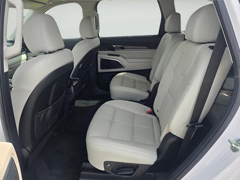 Used 2021 Kia Telluride SX w/ Towing Package FWD image 28