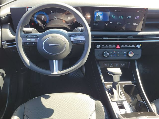 New 2027 Hyundai Santa Cruz SE FWD image 6