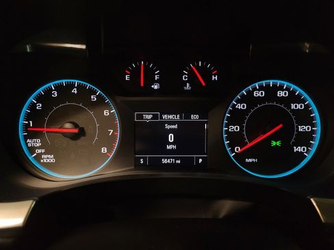 Used 2021 Chevrolet Traverse LT FWD image 23