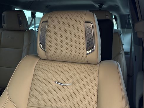 New 2026 Cadillac Escalade ESV Platinum Sport image 32
