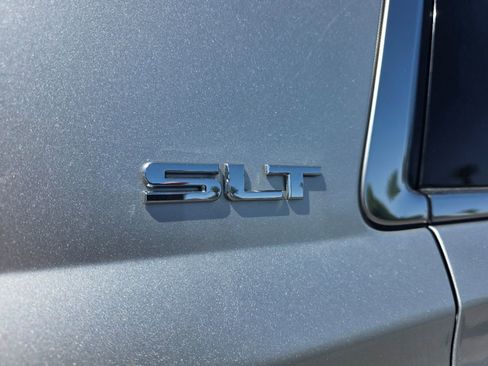 Used 2017 GMC Yukon SLT RWD image 6