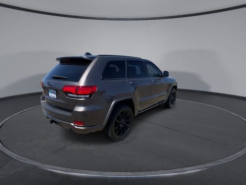 Used 2021 Jeep Grand Cherokee Laredo X AWD/4WD image 8