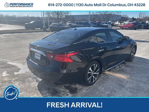 Used 2017 Nissan Maxima Platinum image 4