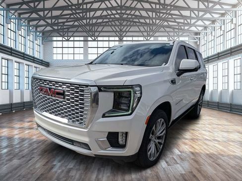 Used 2021 GMC Yukon Denali w/ Denali Premium Package RWD image 8