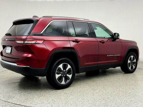Used 2023 Jeep Grand Cherokee 4WD 4xe image 5