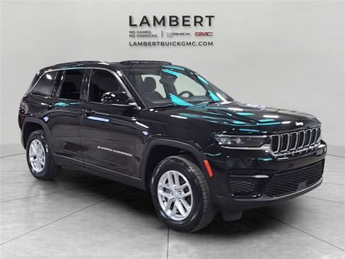 Used 2024 Jeep Grand Cherokee Laredo X w/ Luxury Tech Group I image 7