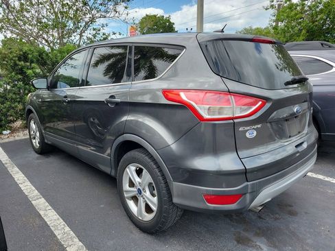 Used 2016 Ford Escape SE image 4