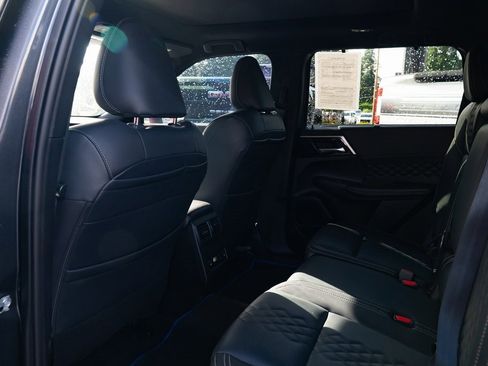 Used 2025 Mitsubishi Outlander SEL Black Edition image 20