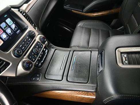 Used 2019 GMC Yukon Denali w/ Denali Ultimate Package image 19