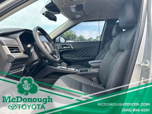 Used 2023 Mitsubishi Outlander SEL AWD/4WD image 11