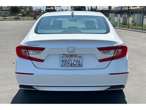 Used 2022 Honda Accord LX image 4