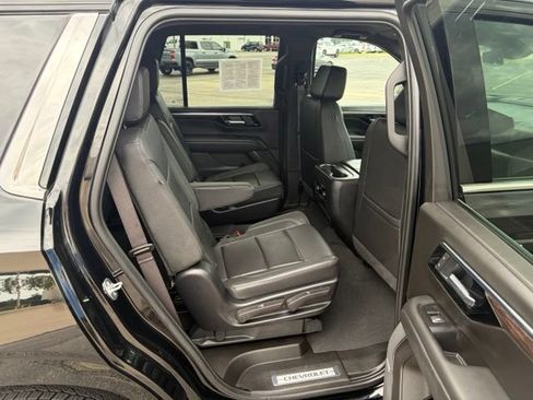 Used 2025 Chevrolet Tahoe LT w/ Comfort Package AWD/4WD image 15