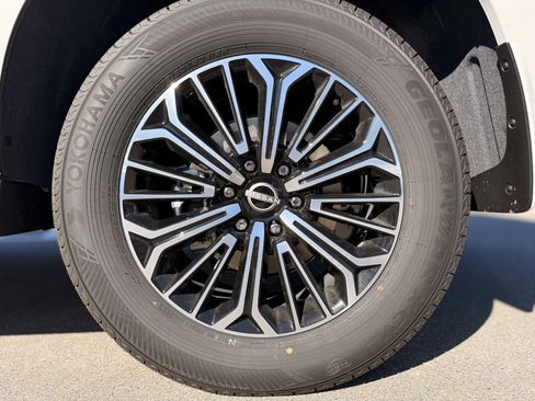 New 2026 Nissan Armada SL image 17