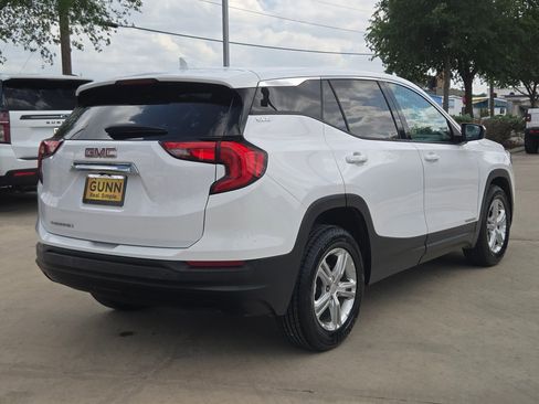 Used 2020 GMC Terrain SLE FWD image 3