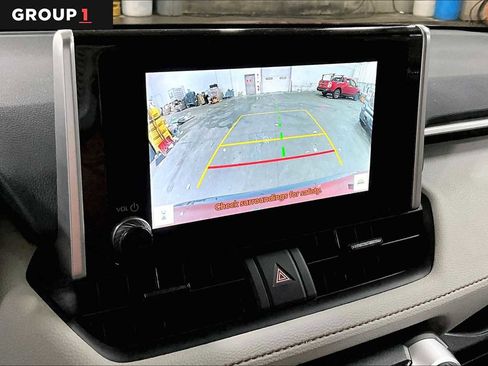 Used 2025 Toyota RAV4 XLE image 26
