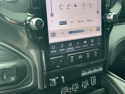 New 2026 RAM 3500 Limited AWD/4WD image 28