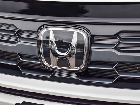 Used 2025 Honda Odyssey EX-L image 11