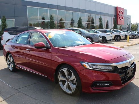 Used 2020 Honda Accord Touring image 1