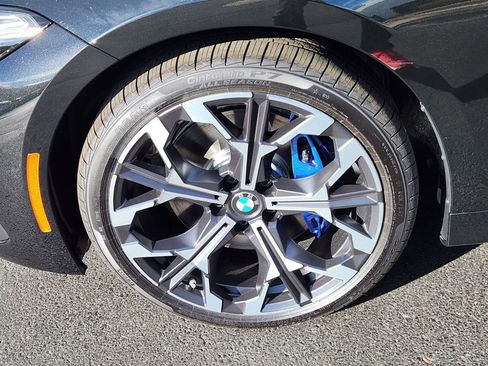 New 2026 BMW 330i xDrive Sedan w/ M Sport Package AWD/4WD image 7