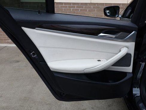 Used 2017 BMW 530i image 19