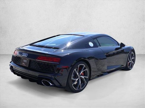 Used 2021 Audi R8 V10 w/ Premium Package RWD image 5