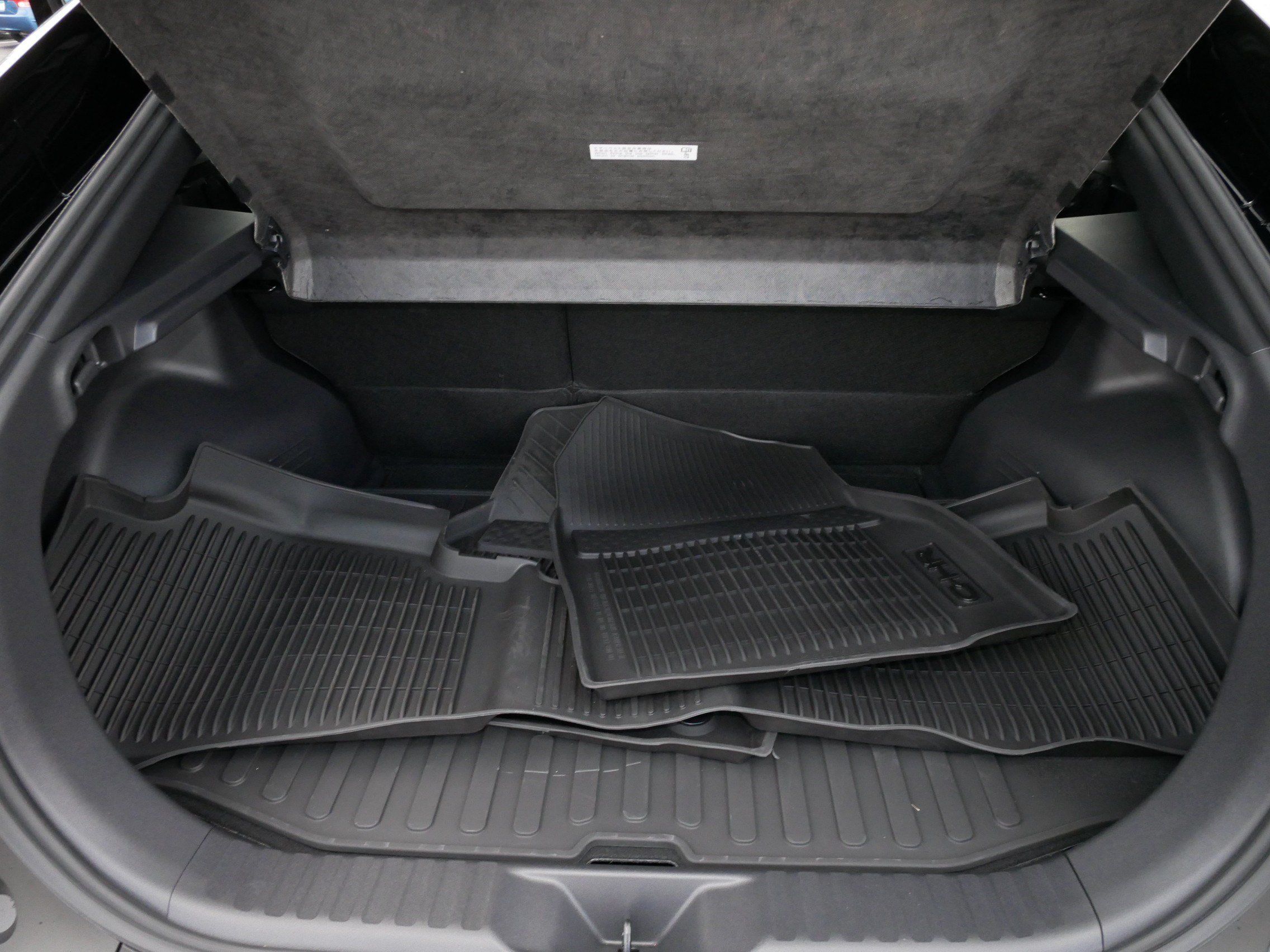 Used 2026 Toyota C-HR w/ Cold Weather Package AWD/4WD image 18