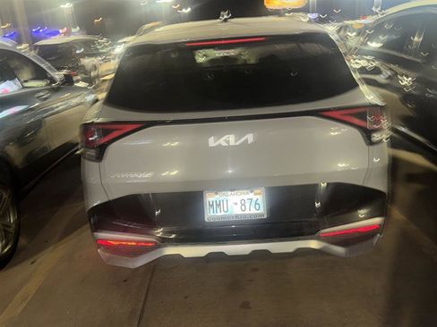 Used 2023 Kia Sportage SX image 8