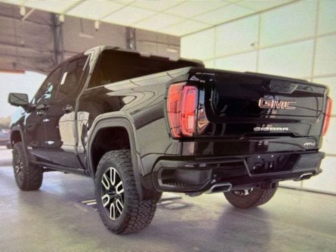 Used 2023 GMC Sierra 1500 AT4 AWD/4WD image 3