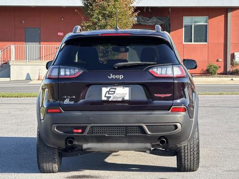 Used 2021 Jeep Cherokee Trailhawk w/ Technology Group image 25