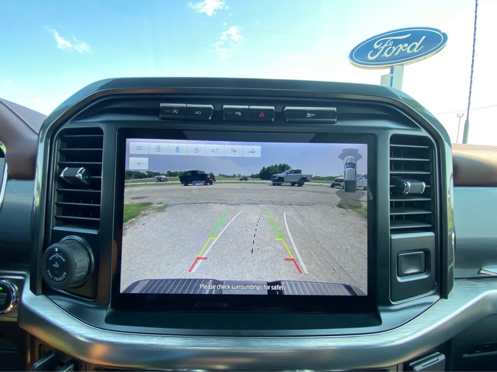 Used 2023 Ford F150 Lariat w/ Equipment Group 502A High AWD/4WD image 38
